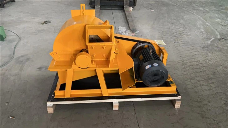 Tsis tshua muaj suab nrov Sawdust Crusher